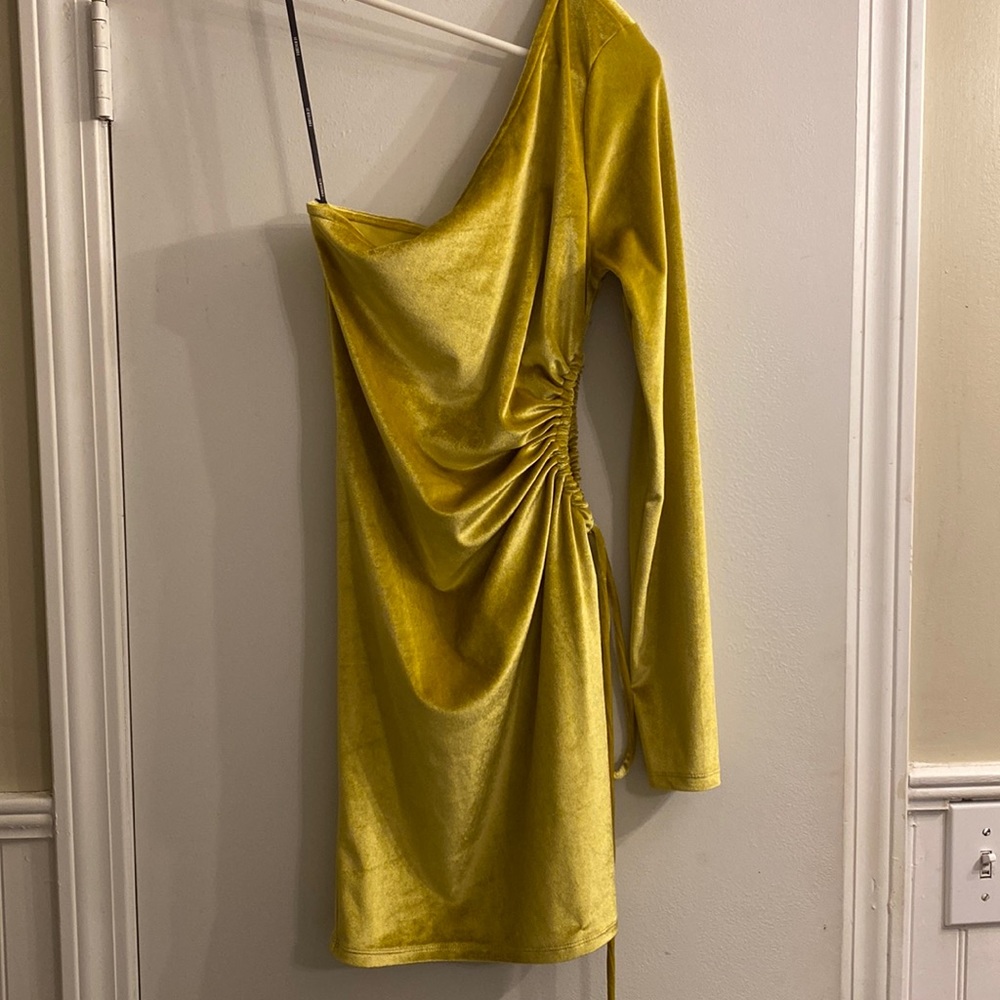 Velvet one shoulder party dress